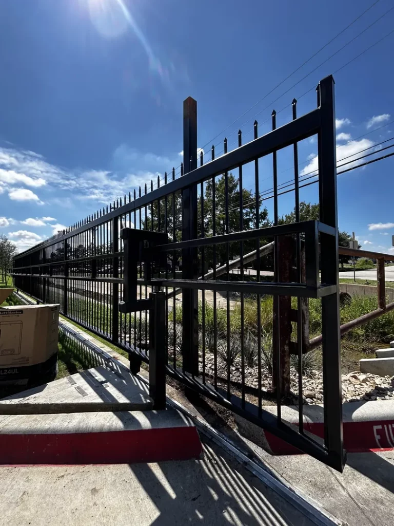 ao-texas-fence-patio-96