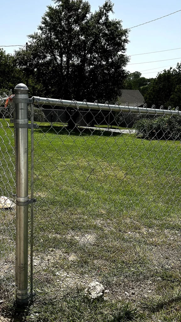 chain-link-fence-backyard-residential-dallas