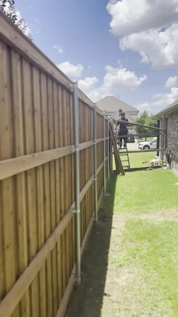139 linear feet of rebuilt cedar fence along a property line in Grand Prairie, TX